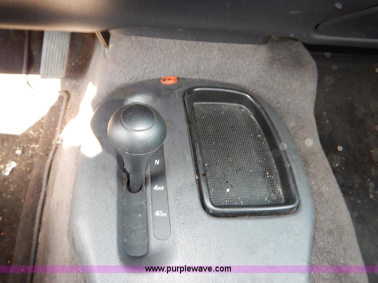 image for item K1559 2000 Dodge Durango SUV