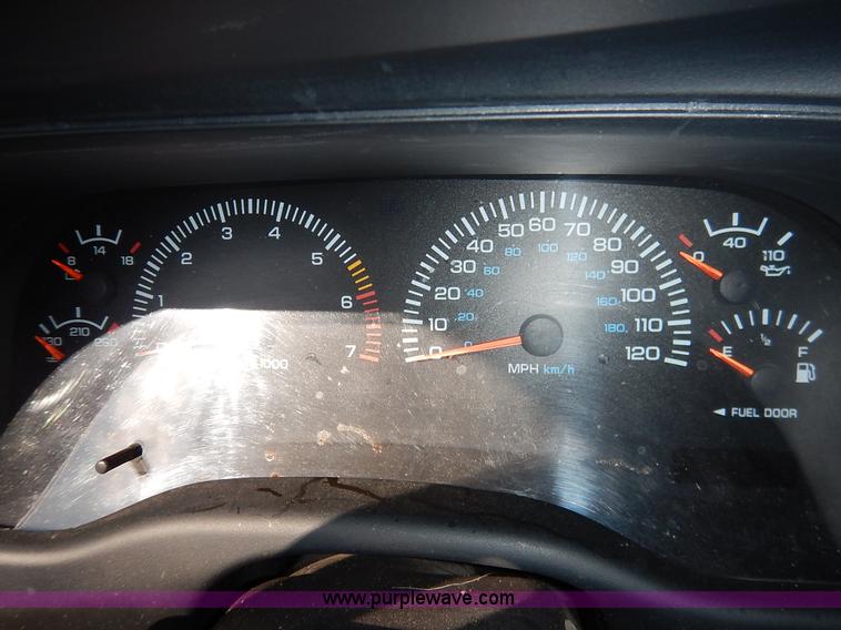 image for item K1559 2000 Dodge Durango SUV