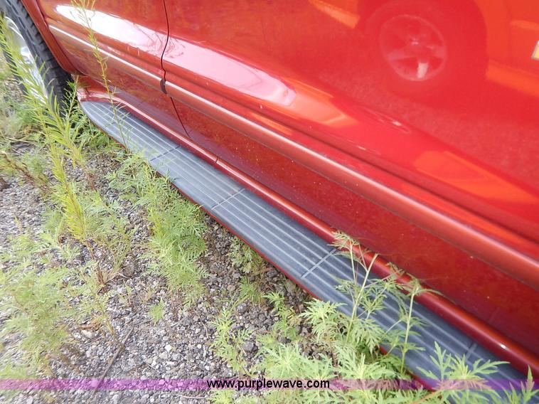 image for item K1559 2000 Dodge Durango SUV