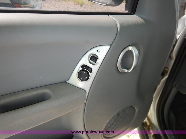 image for item K1562 2006 Jeep Liberty Limited SUV