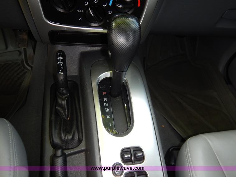 image for item K1562 2006 Jeep Liberty Limited SUV