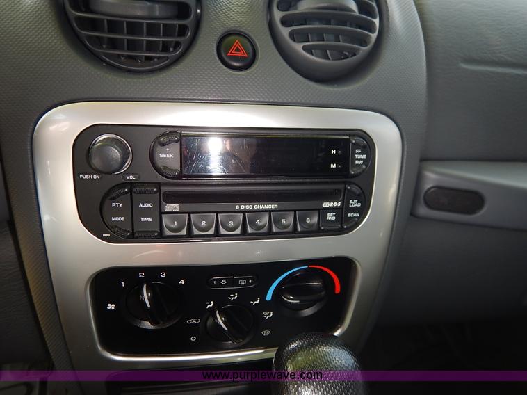 image for item K1562 2006 Jeep Liberty Limited SUV