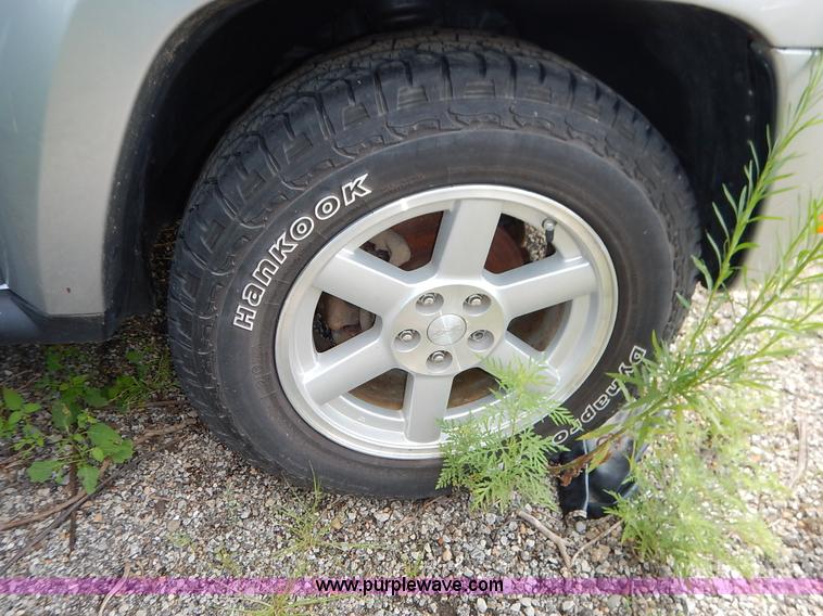 image for item K1562 2006 Jeep Liberty Limited SUV