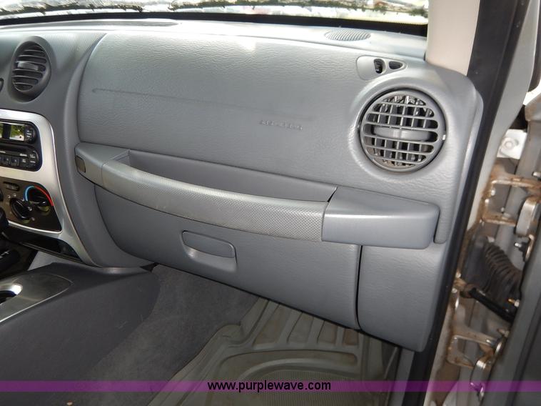 image for item K1562 2006 Jeep Liberty Limited SUV