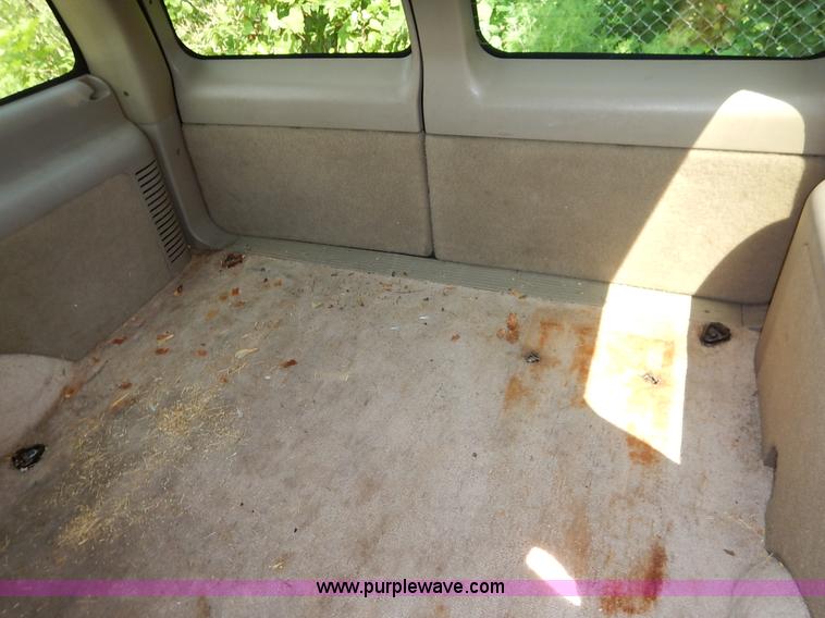 image for item K1563 1998 Chevrolet Tahoe LT SUV