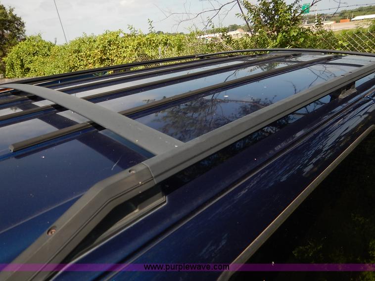 image for item K1563 1998 Chevrolet Tahoe LT SUV