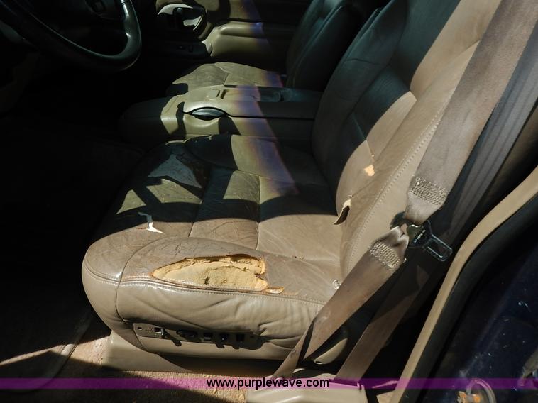 image for item K1563 1998 Chevrolet Tahoe LT SUV