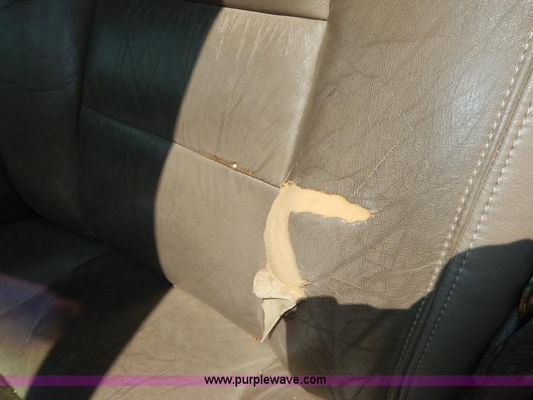 image for item K1563 1998 Chevrolet Tahoe LT SUV