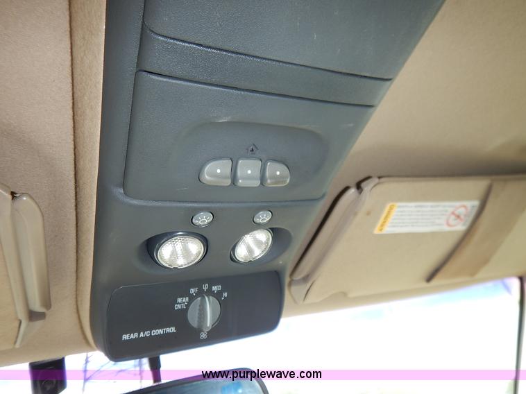 image for item K1563 1998 Chevrolet Tahoe LT SUV