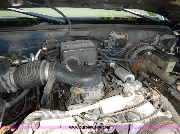 image for item K1563 1998 Chevrolet Tahoe LT SUV