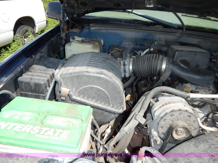 image for item K1563 1998 Chevrolet Tahoe LT SUV