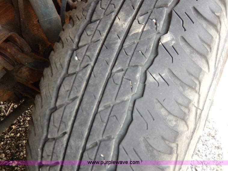 image for item K1563 1998 Chevrolet Tahoe LT SUV