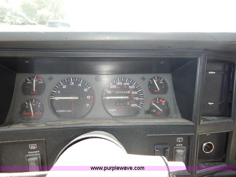 image for item K1564 1994 Jeep Cherokee Sport SUV