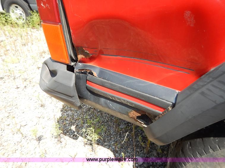 image for item K1564 1994 Jeep Cherokee Sport SUV