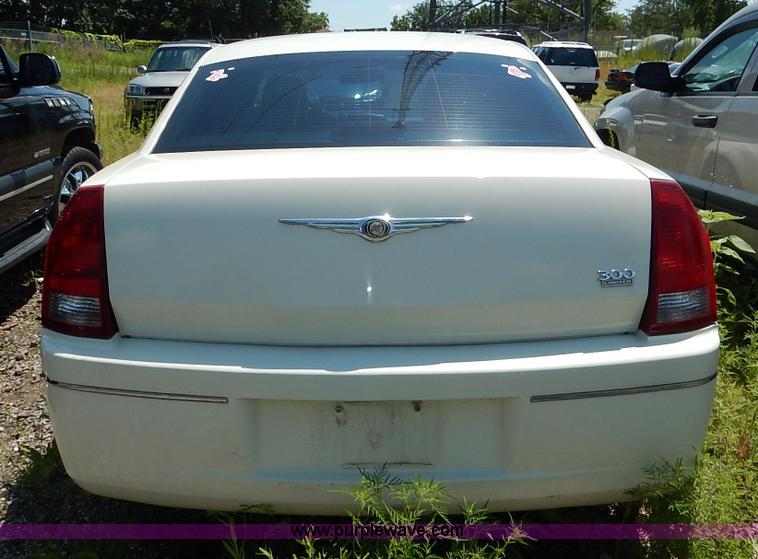 image for item K1565 2006 Chrysler 300 Limited