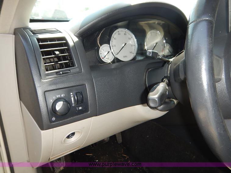 image for item K1565 2006 Chrysler 300 Limited