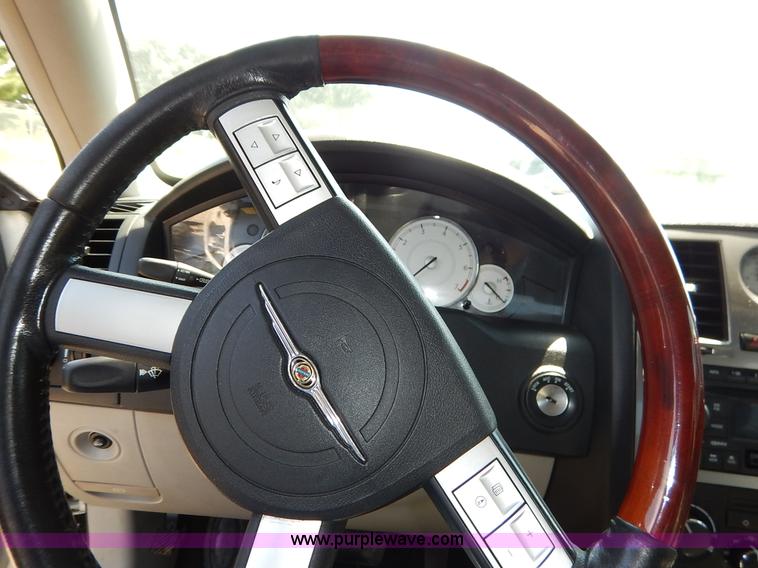 image for item K1565 2006 Chrysler 300 Limited