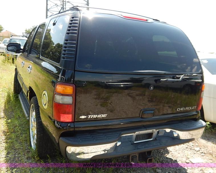 image for item K1566 2001 Chevrolet Tahoe LT SUV