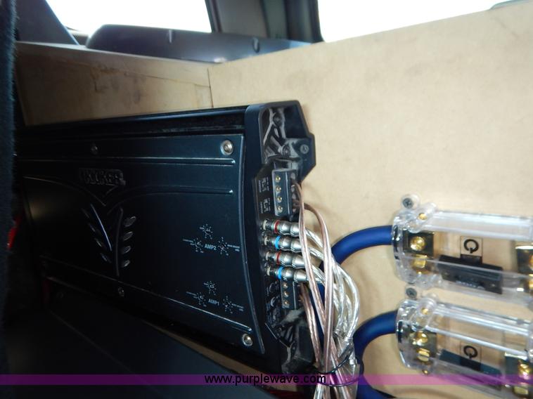 image for item K1566 2001 Chevrolet Tahoe LT SUV