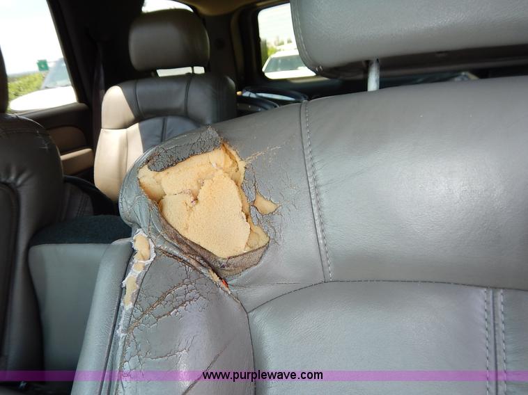 image for item K1566 2001 Chevrolet Tahoe LT SUV