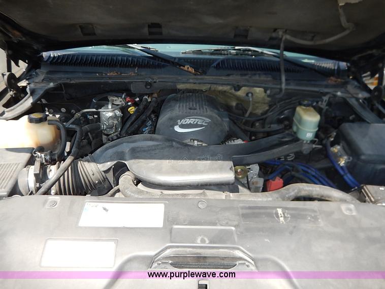 image for item K1566 2001 Chevrolet Tahoe LT SUV