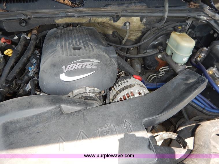 image for item K1566 2001 Chevrolet Tahoe LT SUV