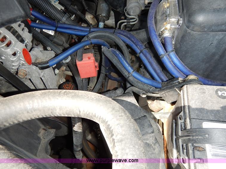 image for item K1566 2001 Chevrolet Tahoe LT SUV