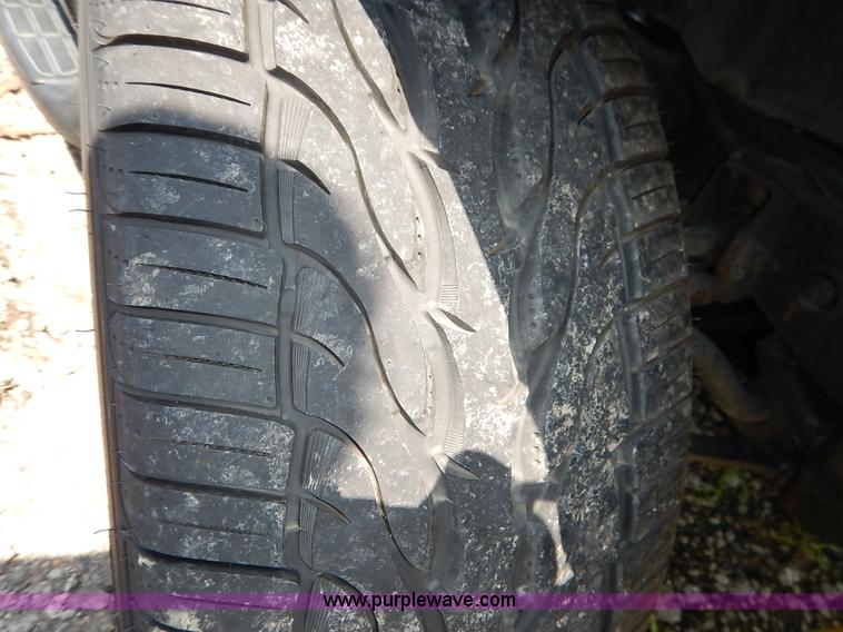 image for item K1566 2001 Chevrolet Tahoe LT SUV