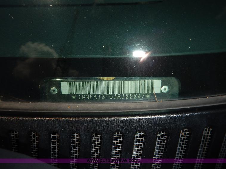 image for item K1566 2001 Chevrolet Tahoe LT SUV