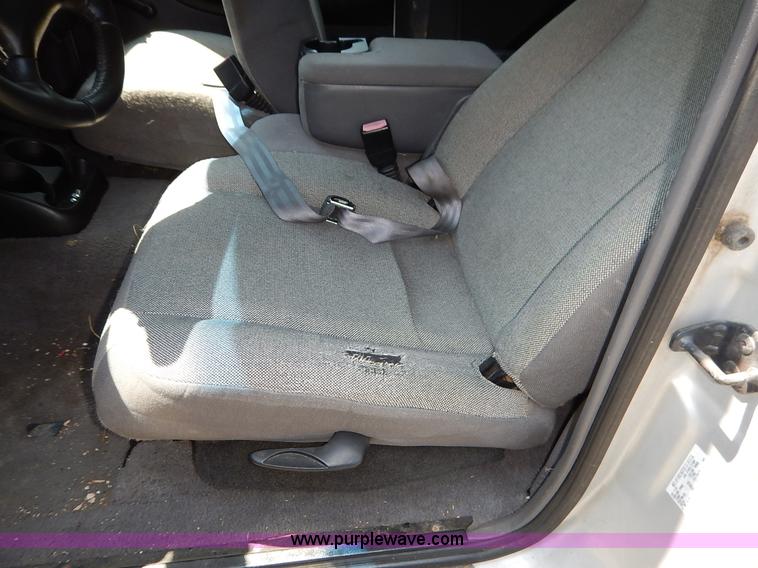 image for item K1568 2002 Ford Ranger XLT SuperCab pickup truck