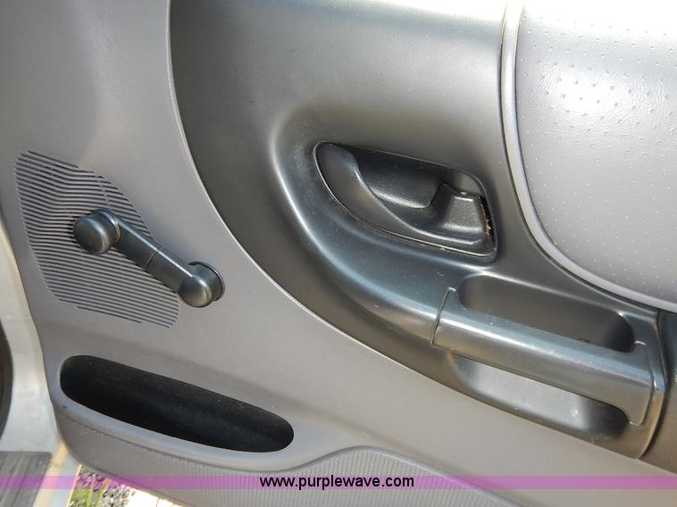 image for item K1568 2002 Ford Ranger XLT SuperCab pickup truck