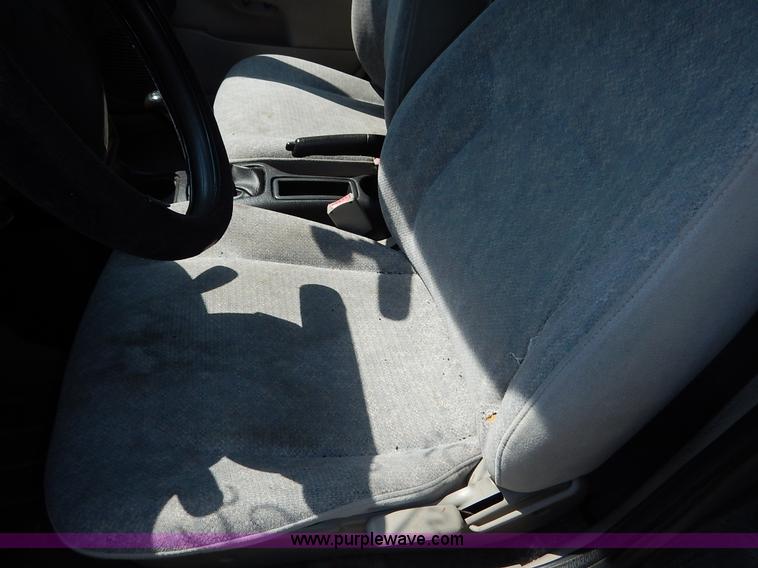image for item K1569 1996 Saturn SL SL1