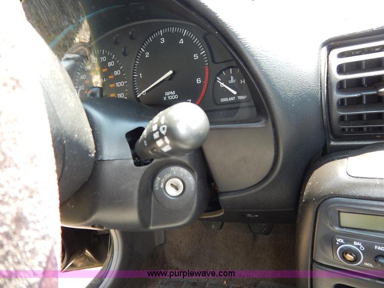 image for item K1569 1996 Saturn SL SL1