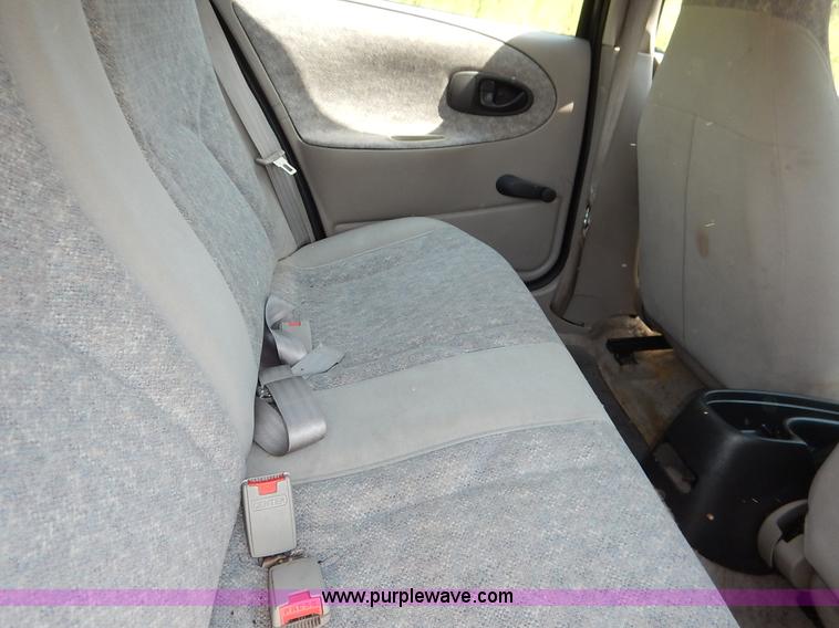 image for item K1569 1996 Saturn SL SL1