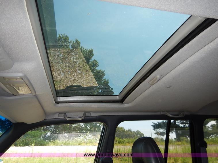 image for item K1572 1999 Toyota RAV4 SUV