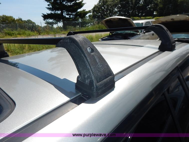 image for item K1572 1999 Toyota RAV4 SUV