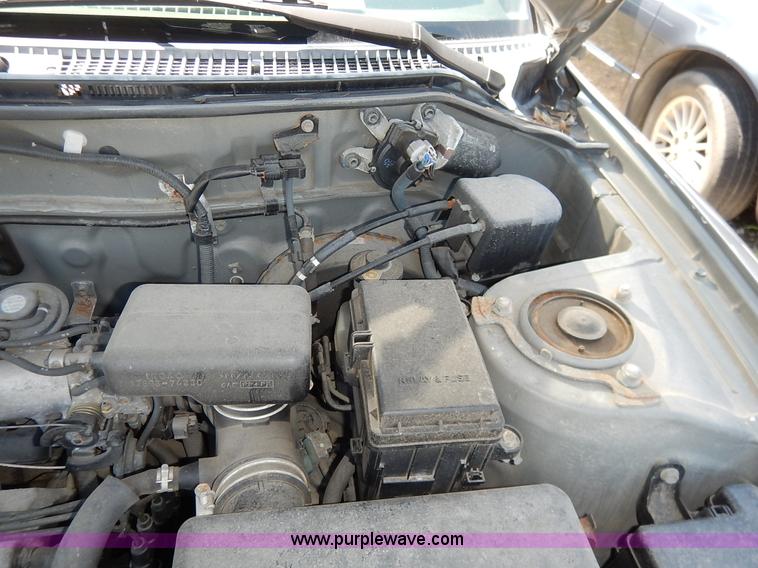 image for item K1572 1999 Toyota RAV4 SUV