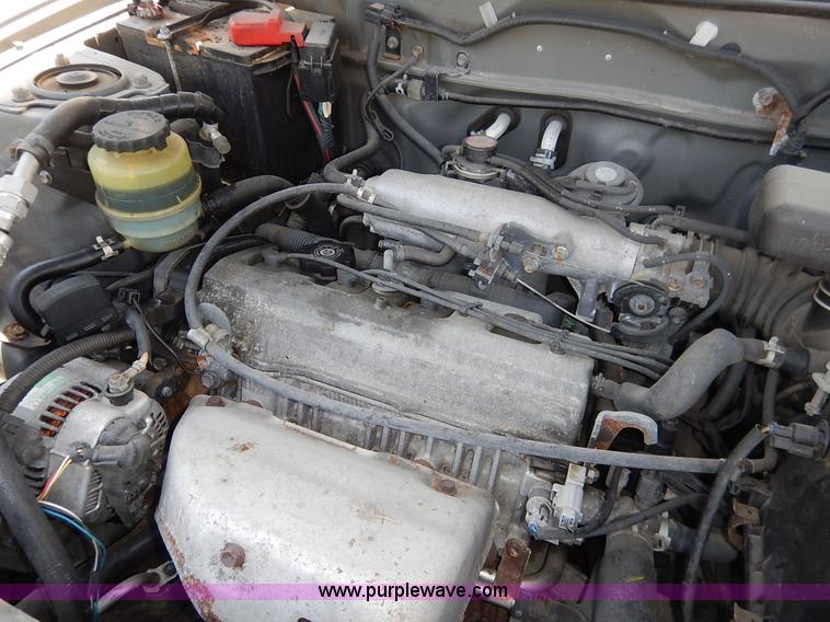 image for item K1572 1999 Toyota RAV4 SUV