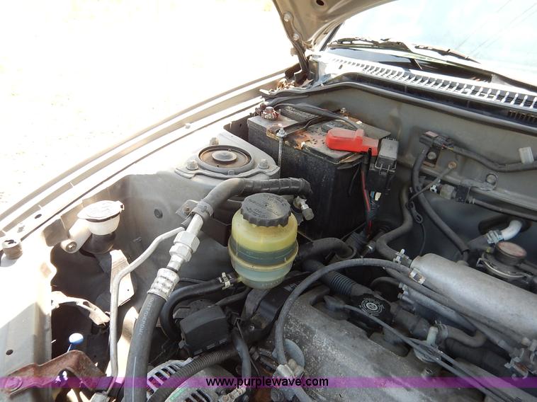 image for item K1572 1999 Toyota RAV4 SUV