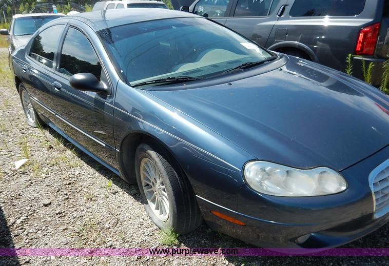 image for item K1573 2003 Chrysler Concorde LX