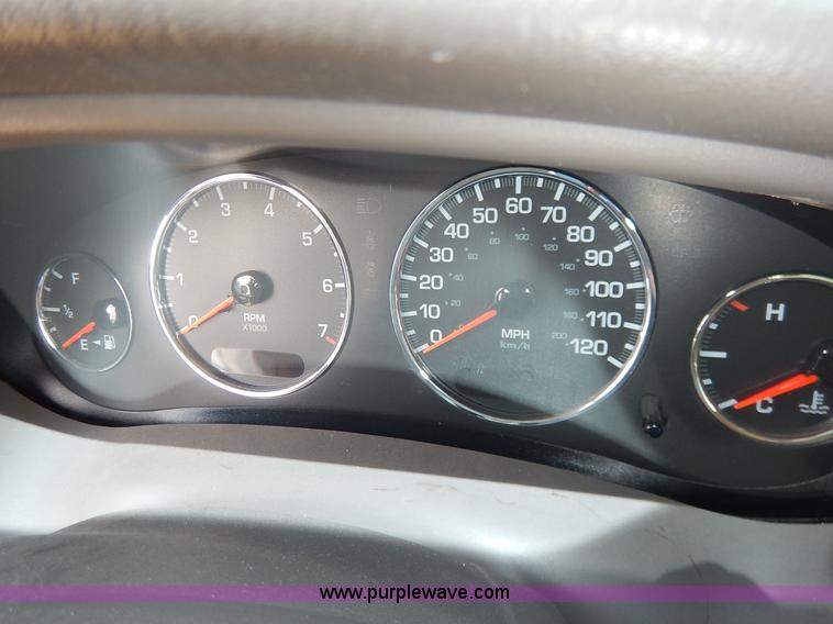 image for item K1573 2003 Chrysler Concorde LX