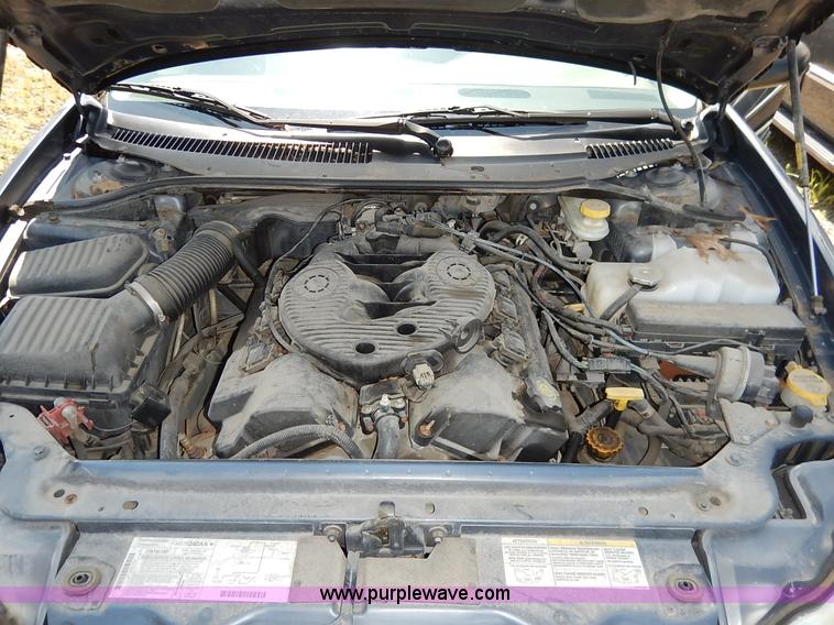 image for item K1573 2003 Chrysler Concorde LX