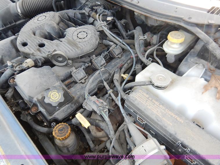 image for item K1573 2003 Chrysler Concorde LX