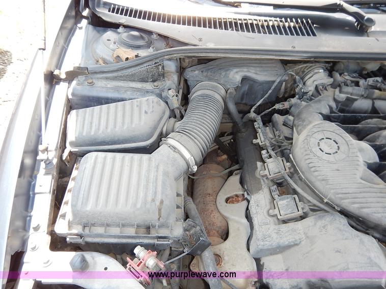 image for item K1573 2003 Chrysler Concorde LX