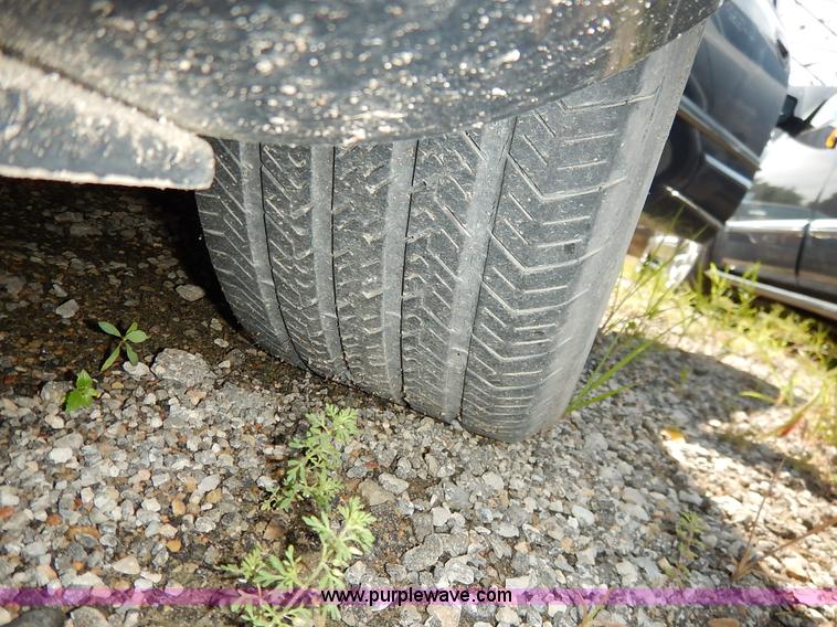 image for item K1573 2003 Chrysler Concorde LX