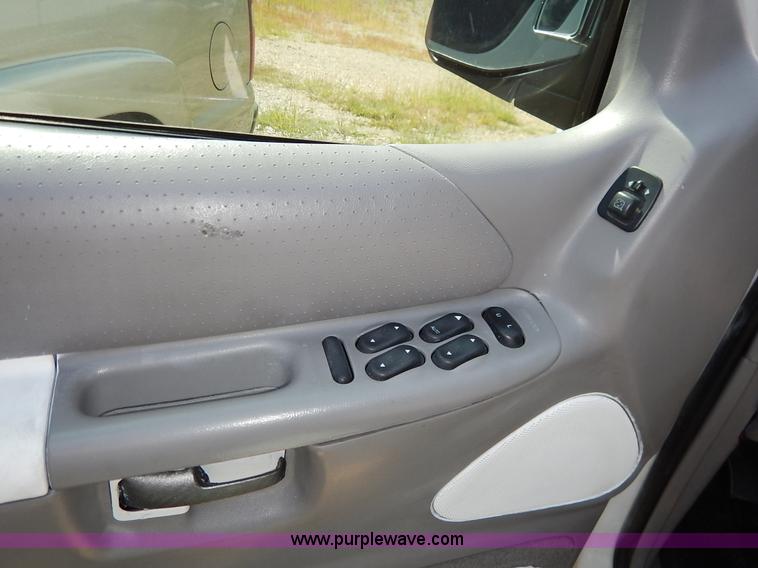 image for item K1576 1997 Ford Explorer SUV