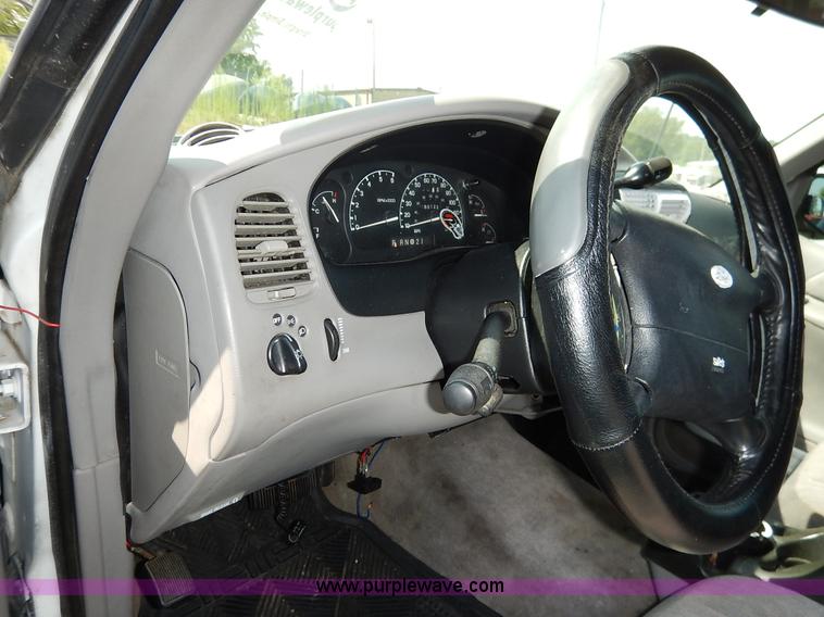 image for item K1576 1997 Ford Explorer SUV