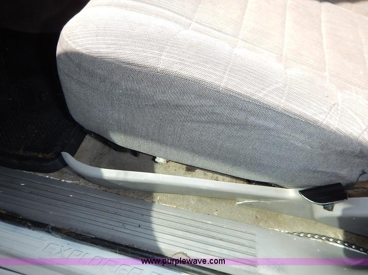 image for item K1576 1997 Ford Explorer SUV