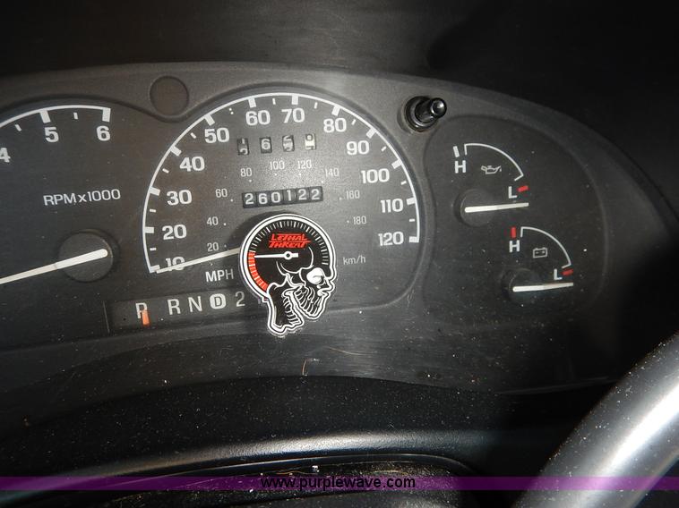 image for item K1576 1997 Ford Explorer SUV