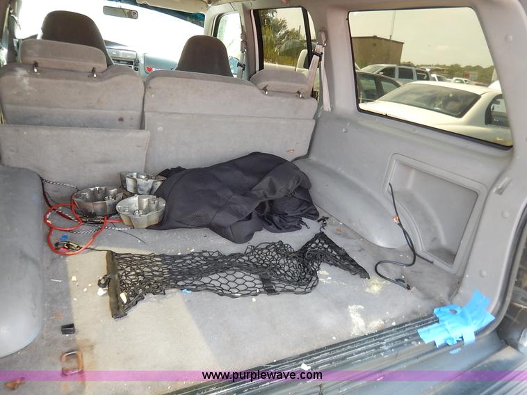 image for item K1576 1997 Ford Explorer SUV